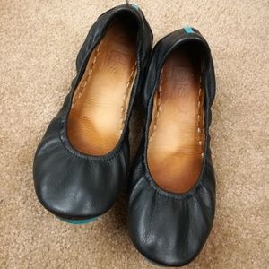 Black Tieks size 8 COMFORTABLE